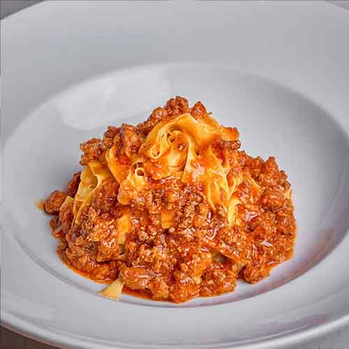 pasta Tagliatelle con Ragú alla Bolognese